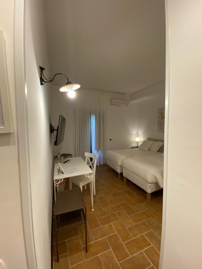 Hotel Domus Giuliae à Trecastagni Extérieur photo