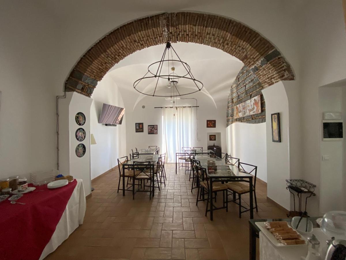 Hotel Domus Giuliae à Trecastagni Extérieur photo