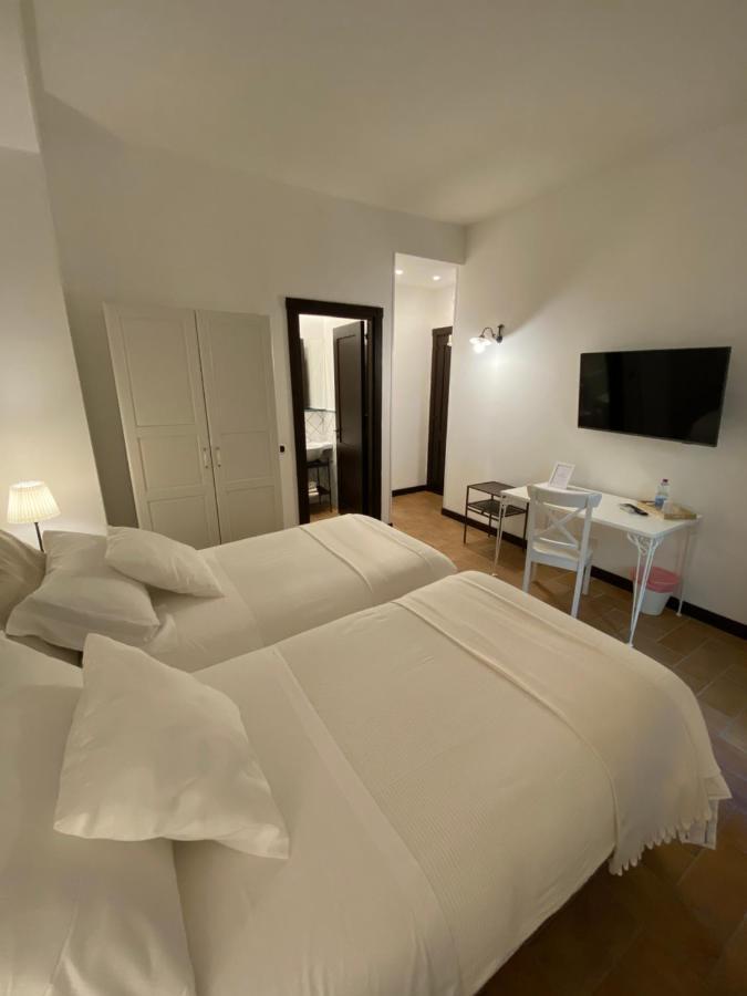 Hotel Domus Giuliae à Trecastagni Extérieur photo