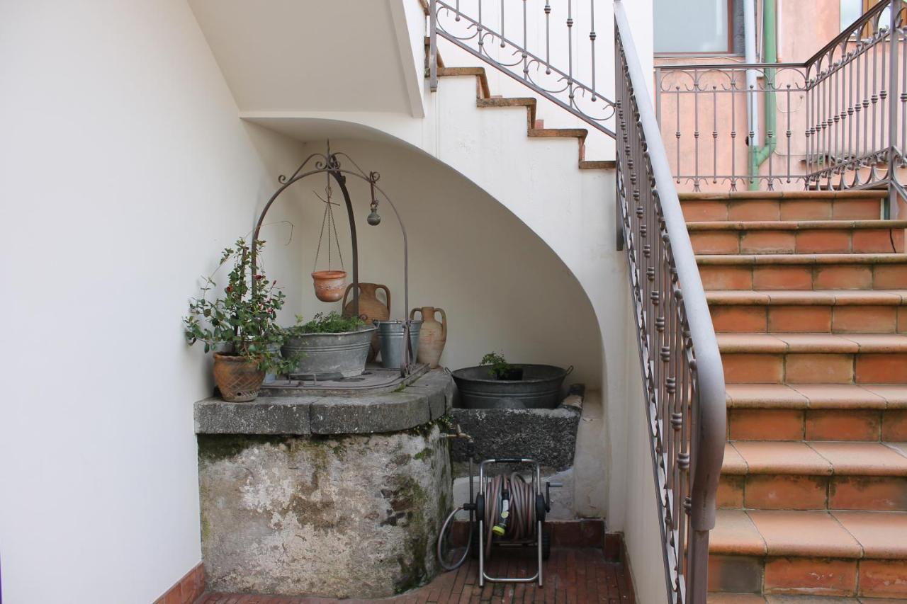 Hotel Domus Giuliae à Trecastagni Extérieur photo