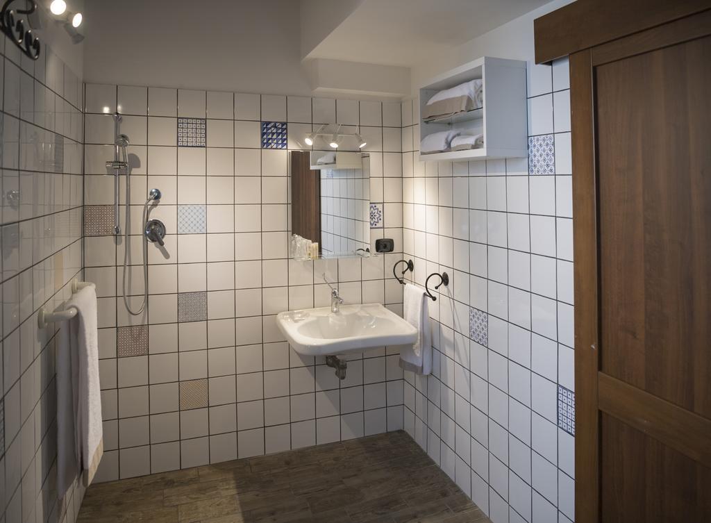 Hotel Domus Giuliae à Trecastagni Extérieur photo